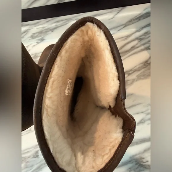 Ugg Sutter Boot - Picture 9 of 13